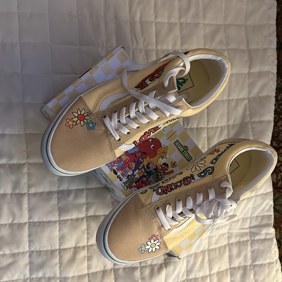 Limited Edition Sesame Street Vans - Picture 5 of 5